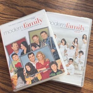 Modern Family DVD Set - Season 1 & 2